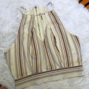 🆕 Adorable crop top with full zipper back